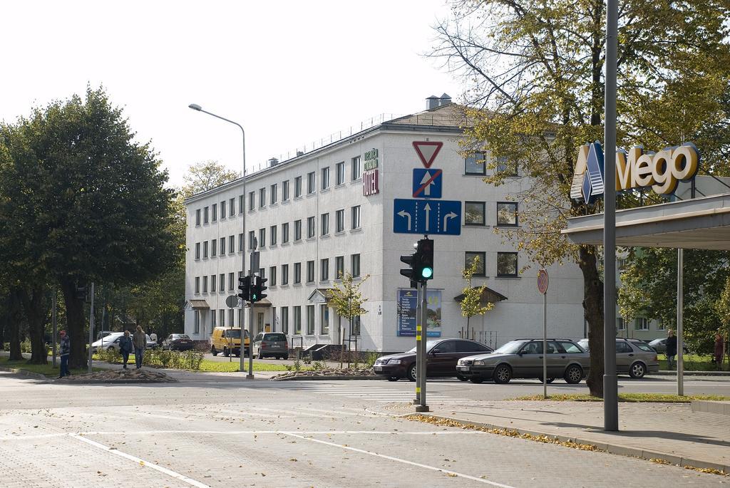 Hotel Dzintarjura Ventspils Esterno foto