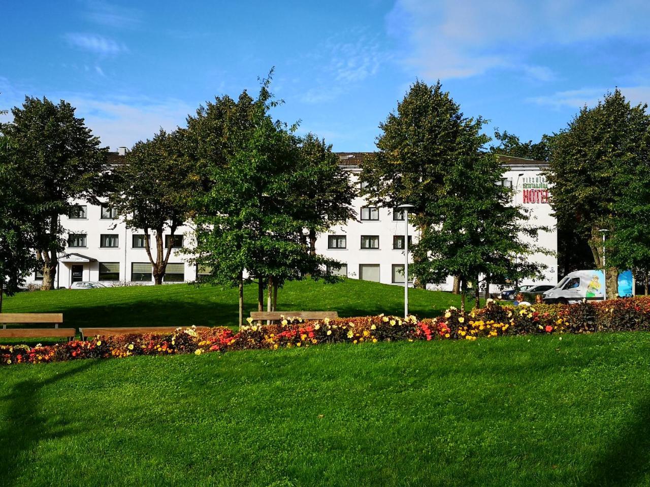 Hotel Dzintarjura Ventspils Esterno foto