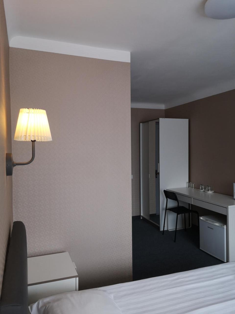 Hotel Dzintarjura Ventspils Esterno foto