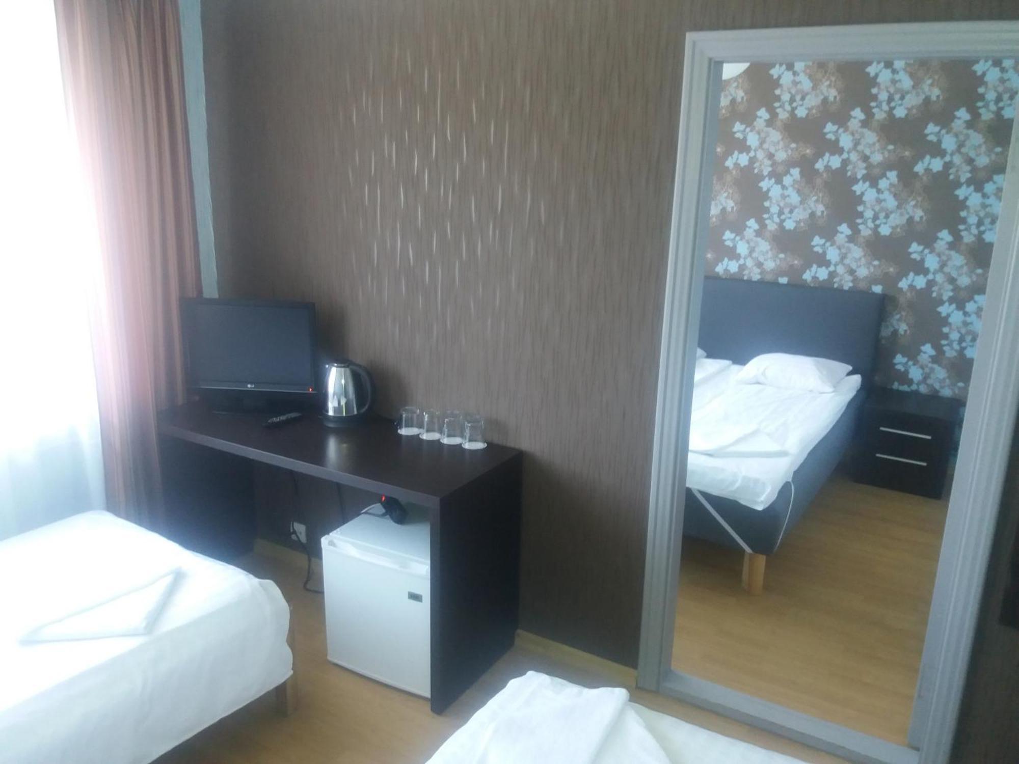 Hotel Dzintarjura Ventspils Esterno foto