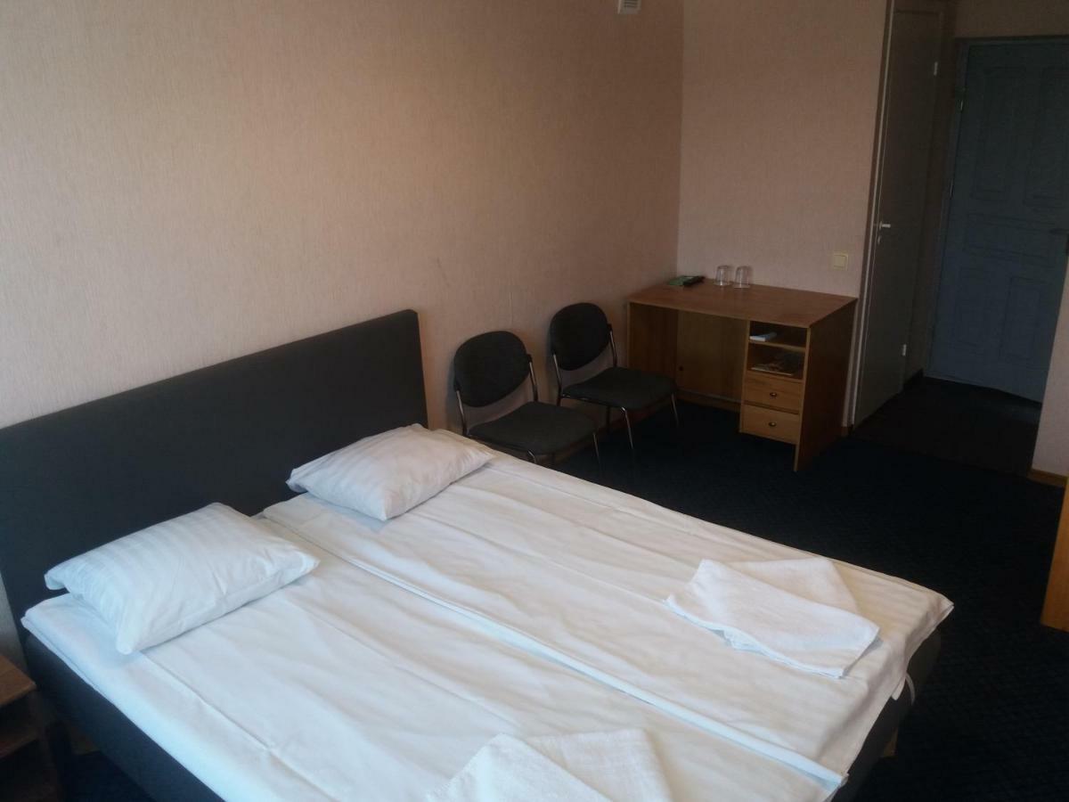 Hotel Dzintarjura Ventspils Esterno foto